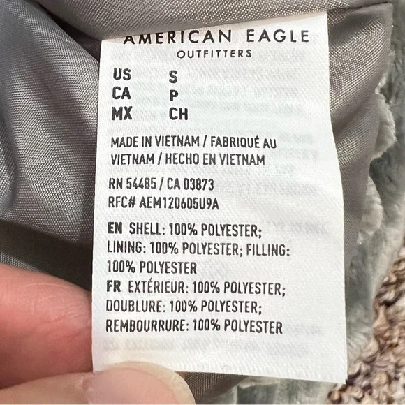 American Eagle Women’s Small Gray Soft Ribbed Textured Puffer Coat Jacket New - Picture 16 of 16